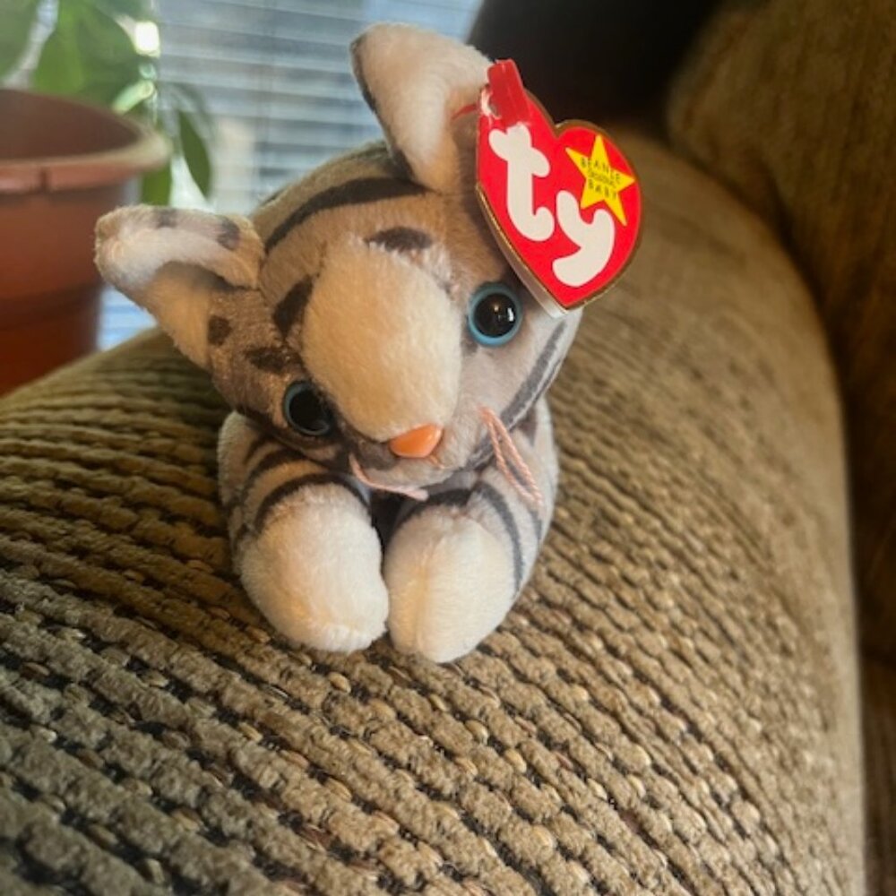 Beanie Baby "Prance" gray tabby cat.